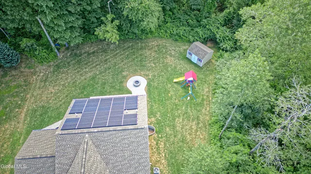 $685,000 | 43 Madeleine Lane, Bethlehem, NY 12077