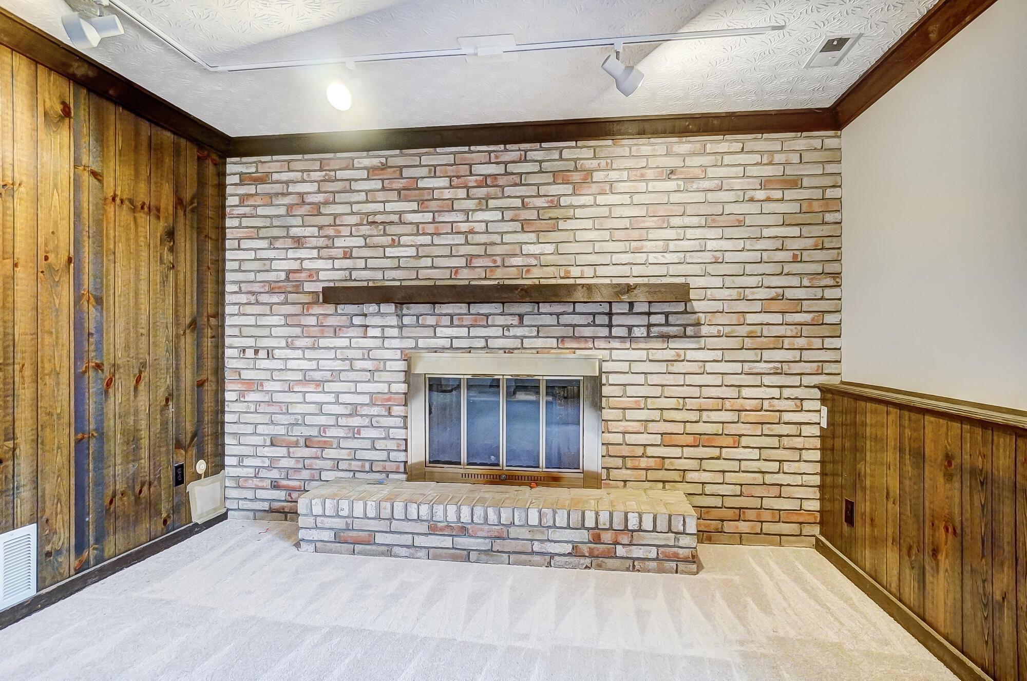 91 Lawrence Road Westerville, OH 43081 - Photo 33 of 50 038