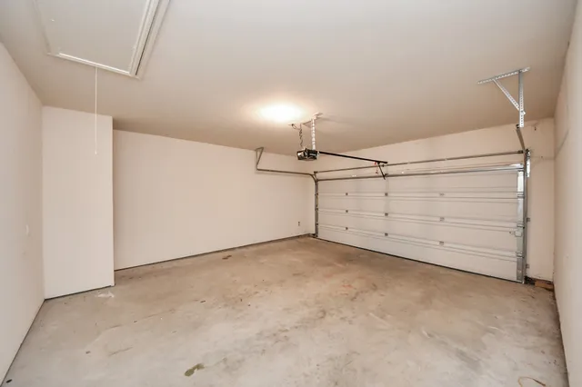 $1,850 | 305 Wayne County Drive, Katy, TX 77493