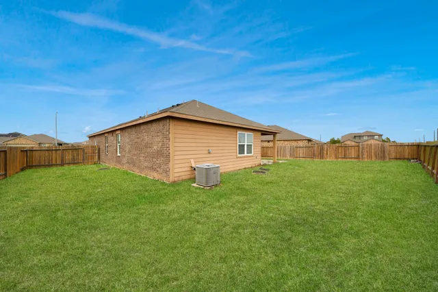 $1,850 | 305 Wayne County Drive, Katy, TX 77493