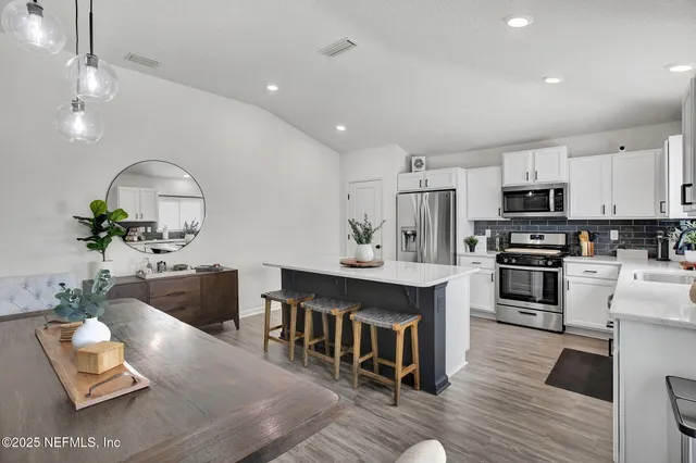 $450,000 | 14570 Needham Drive, Jacksonville, FL 32256