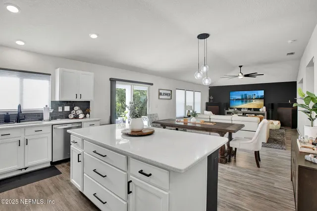 $450,000 | 14570 Needham Drive, Jacksonville, FL 32256