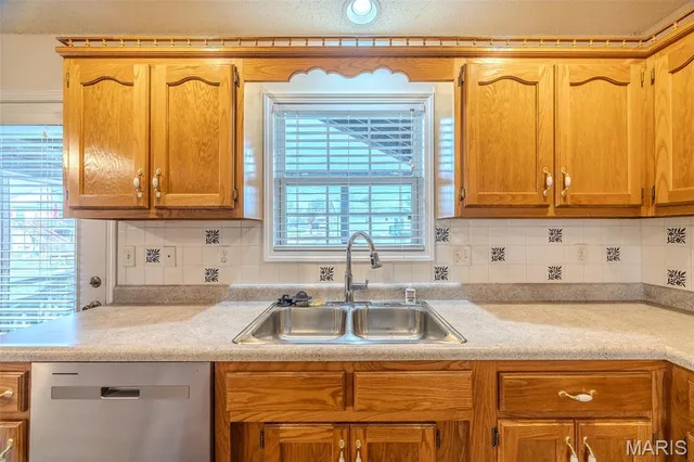 $322,500 | 19725 Stirrup Lane, Waynesville, MO 65583