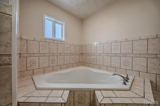 $322,500 | 19725 Stirrup Lane, Waynesville, MO 65583