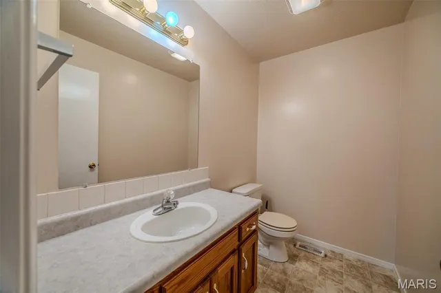 $322,500 | 19725 Stirrup Lane, Waynesville, MO 65583