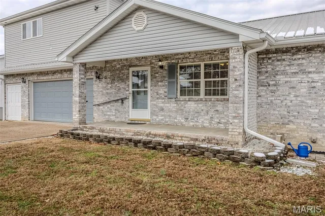 $322,500 | 19725 Stirrup Lane, Waynesville, MO 65583