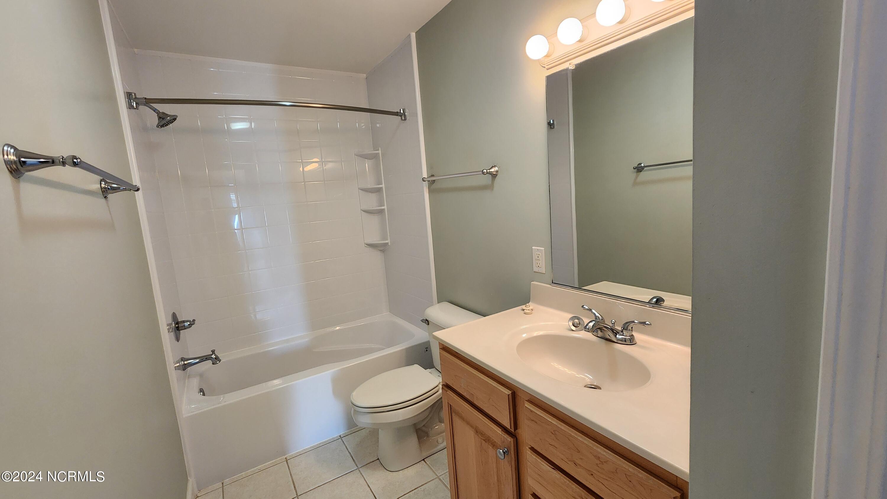 310 Harbour Point Road Beaufort, NC 28516 - Photo 35 of 65 20240628_165100