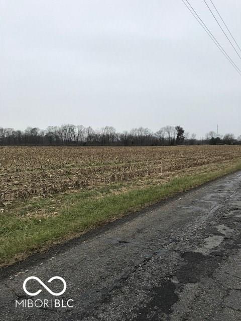 9525 South McGregor Road Indianapolis, IN 46259 - Photo 3 of 3