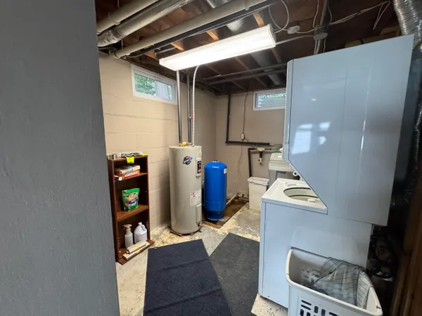 $399,900 | 11547 Scott Park Road, Delton, MI 49046