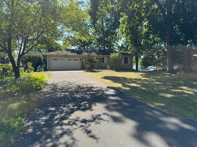 $399,900 | 11547 Scott Park Road, Delton, MI 49046