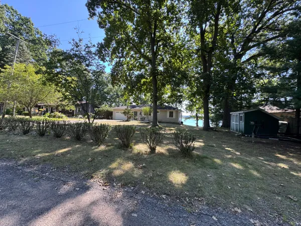 $399,900 | 11547 Scott Park Road, Delton, MI 49046