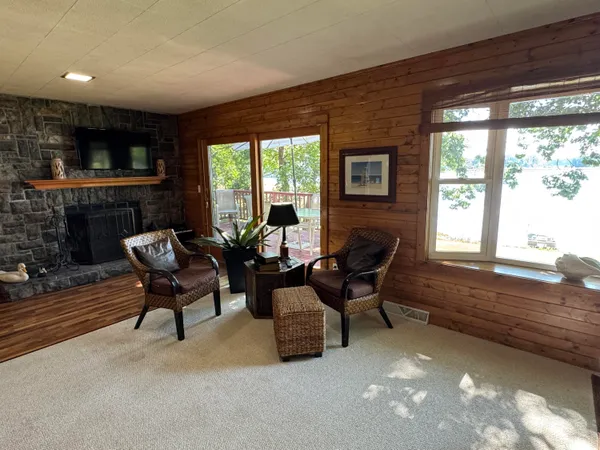 $399,900 | 11547 Scott Park Road, Delton, MI 49046