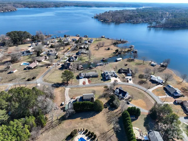 $715,000 | 523 Harbor Road, Norwood, NC 28128