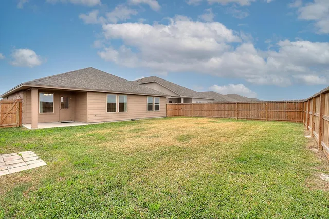 $2,295 | 1330 Trent Park, Corpus Christi, TX 78415