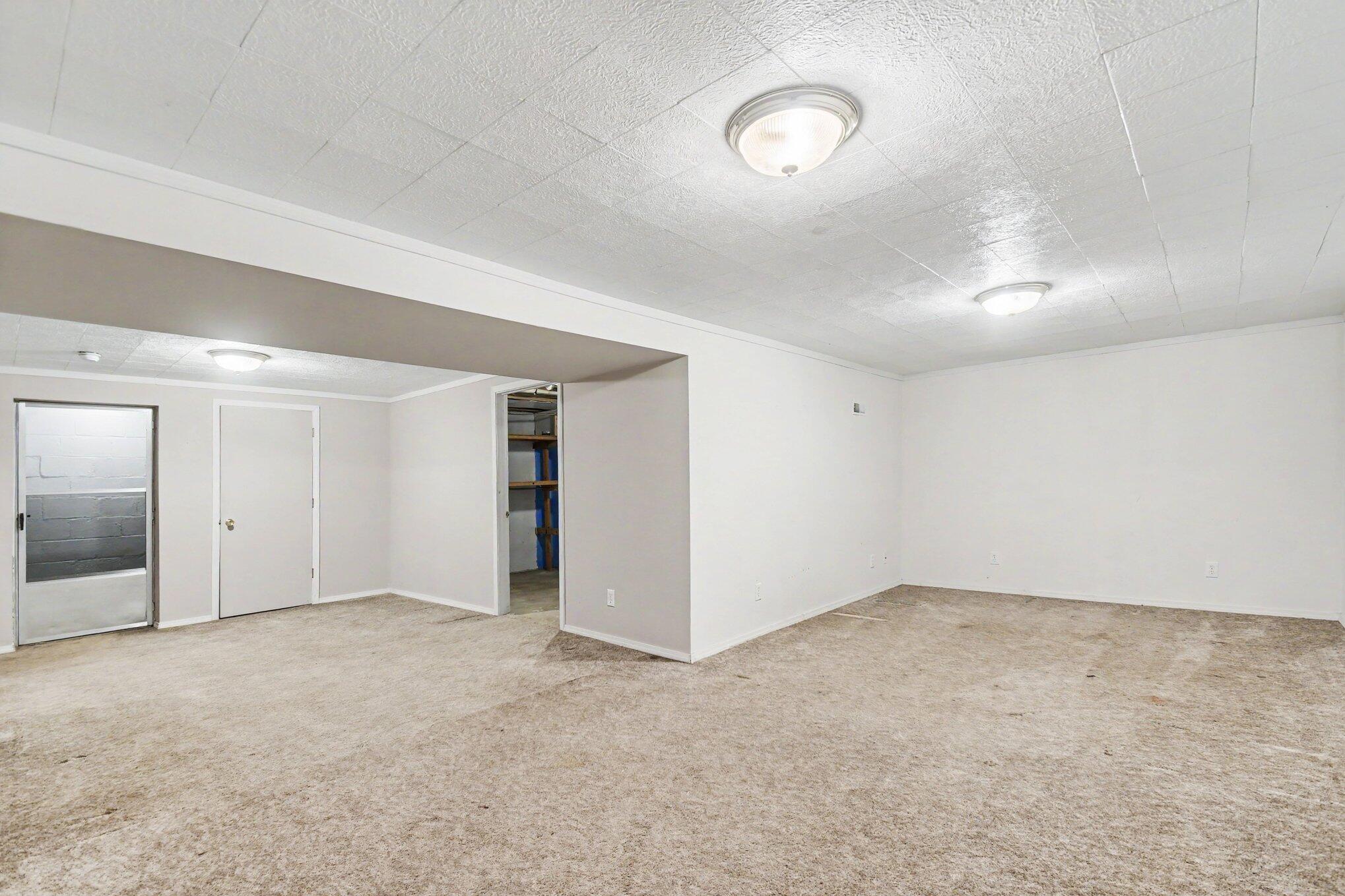 69513 Leet Road Niles, MI 49120 - Photo 19 of 26 019_file_9961