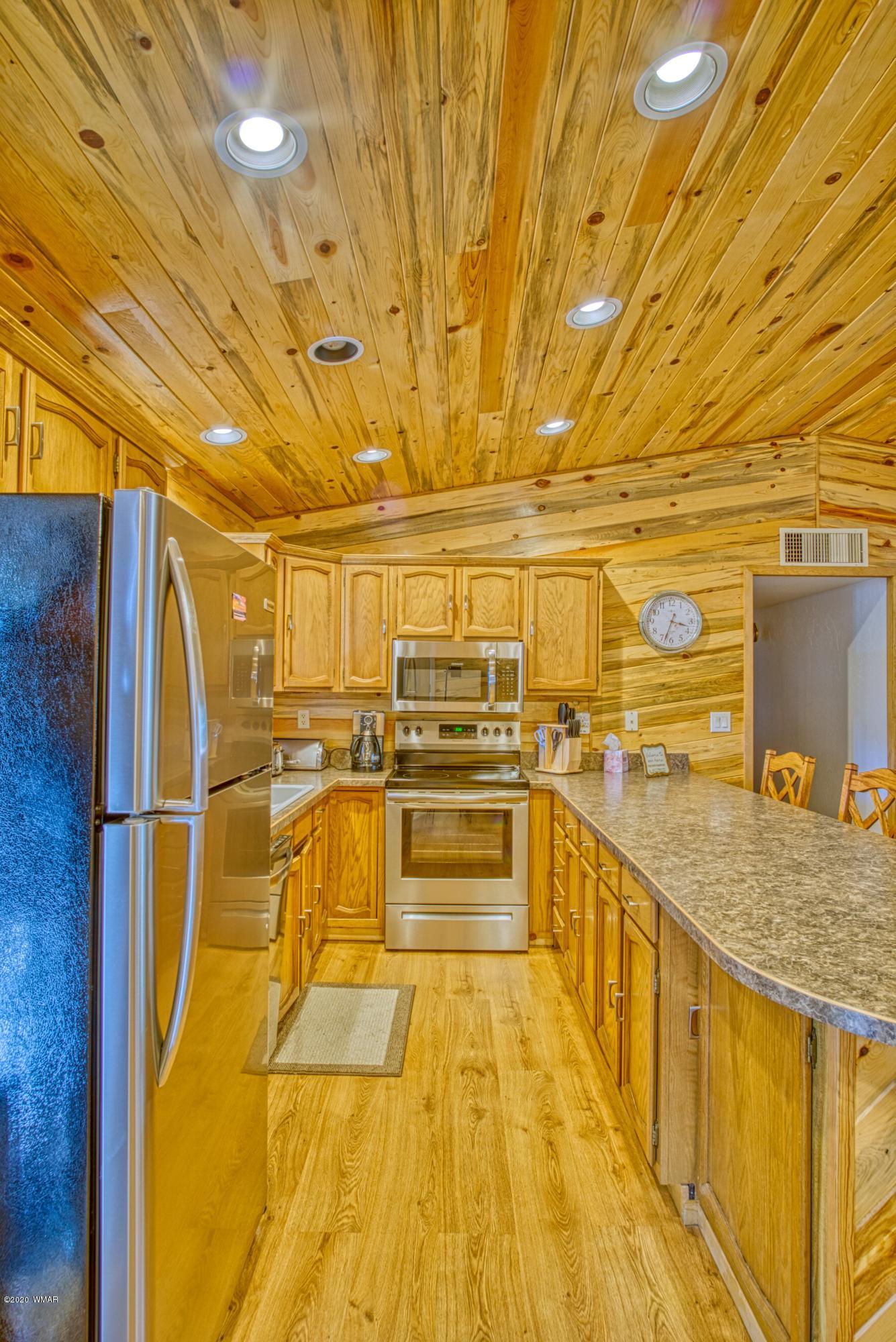 7720 Geronimo Road Pinetop, AZ 85935 - Photo 11 of 17 Gallery Image 11