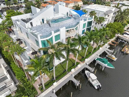 $1,999,000 | 301 Hendricks Isle, Unit 10, Fort Lauderdale, FL 33301