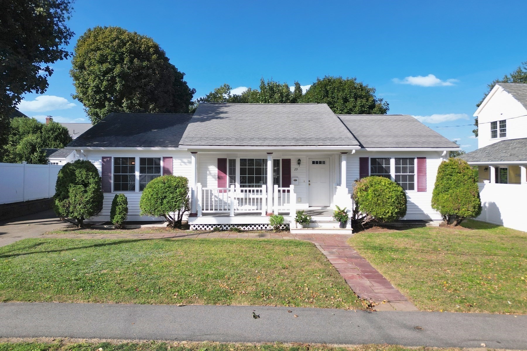 29 Ashworth Road Quincy, MA 02171 - Photo 4 of 41 Gallery Image 4