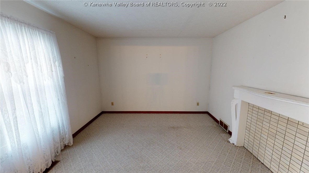 5841 Ohio River Road Huntington, WV 25702 - Photo 2 of 25 Gallery Image 2