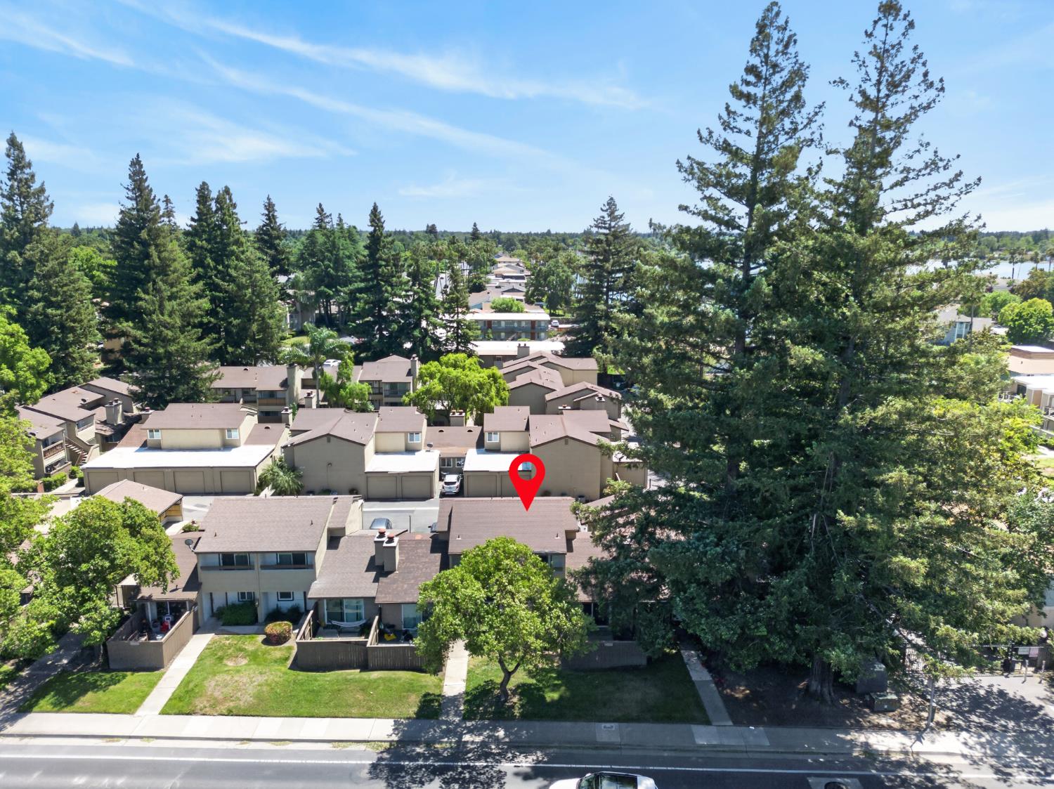 6239 Riverside Boulevard, Unit 2 Sacramento, CA 95831 - Photo 2 of 42