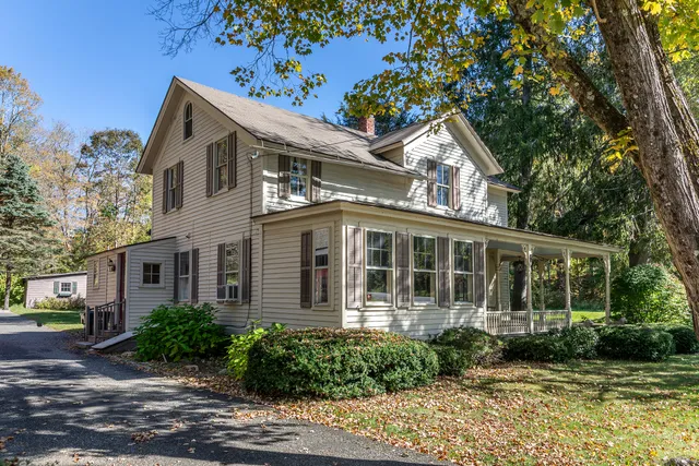 a house view with a outdoor space