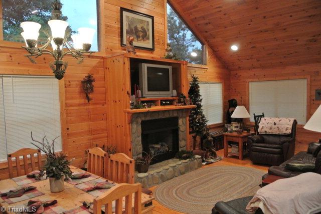 3331 Buck Mountain Road Purlear, NC 28665 - Photo 2 of 14