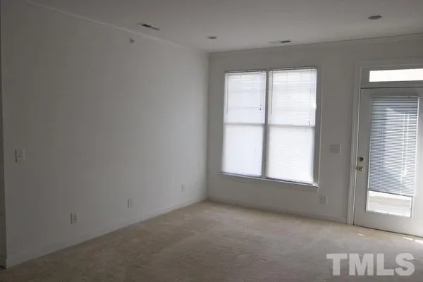 $1,850 | 701 Copperline Drive, Unit 301, Chapel Hill, NC 27516