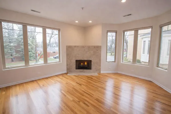 $3,500 | 8900 31st Street, Unit 18, Brookfield, IL 60513