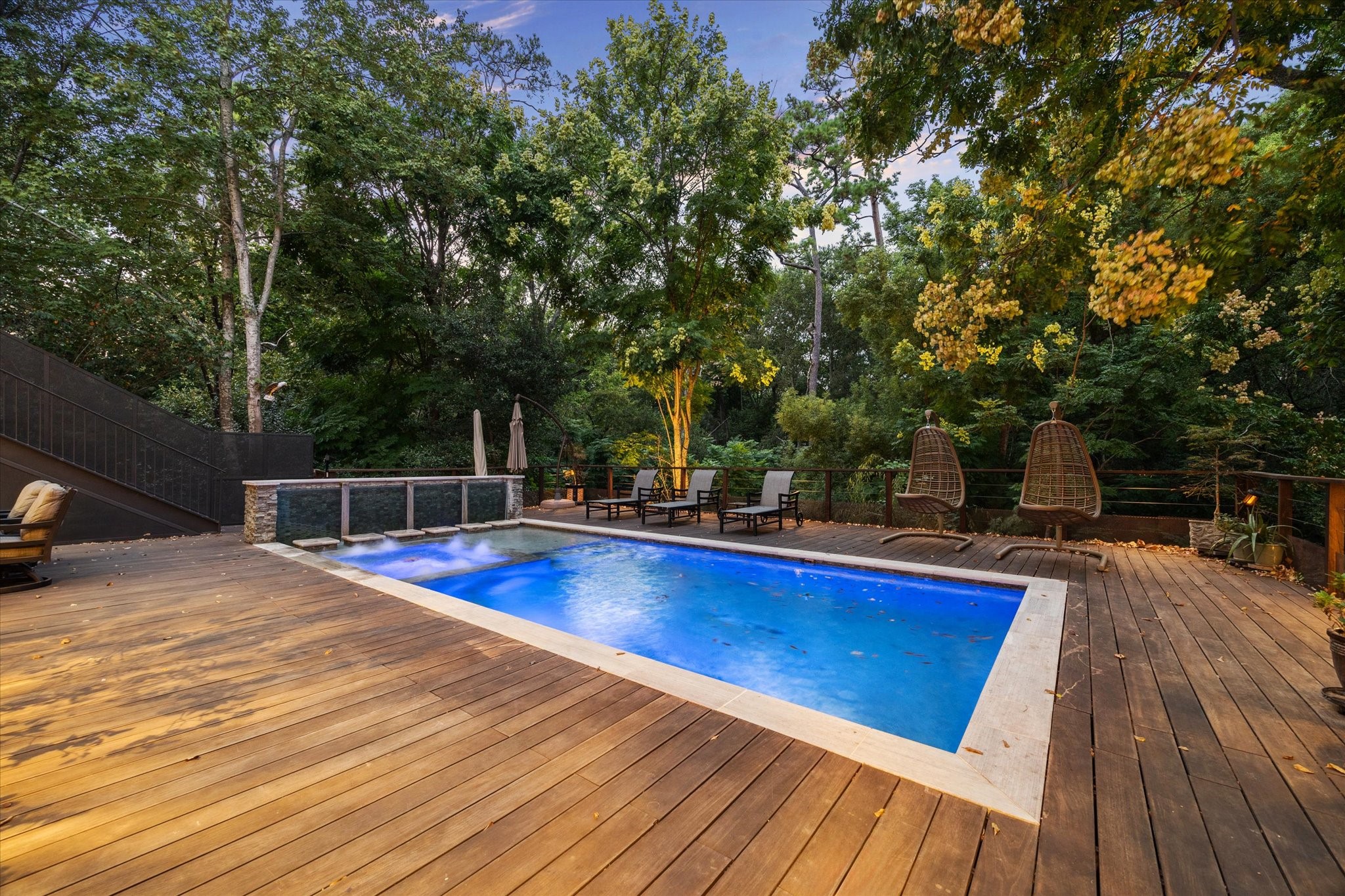 420 Pinewold Drive Houston, TX 77056 - Photo 28 of 41 a view of a swimming pool with lounge chair