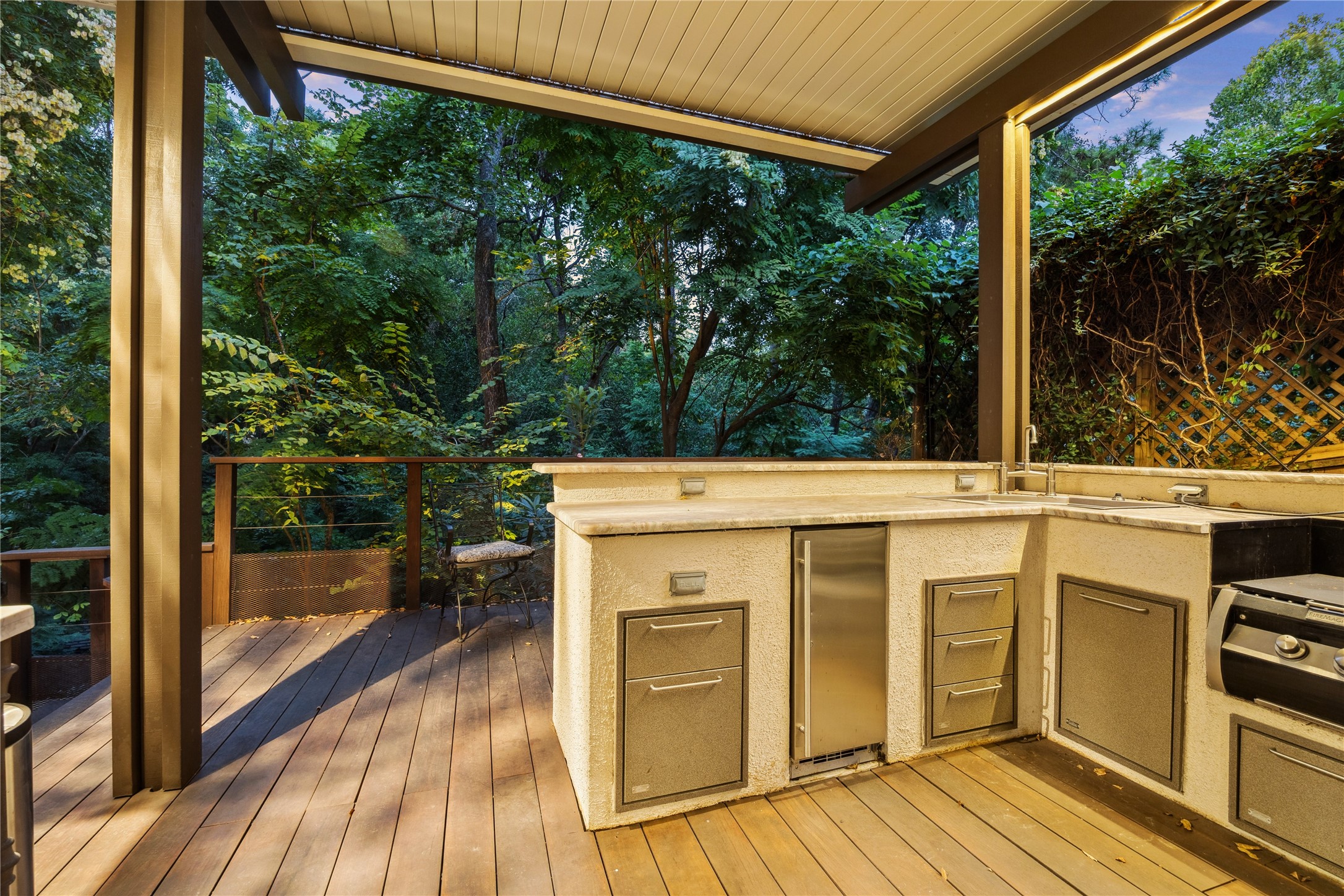 420 Pinewold Drive Houston, TX 77056 - Photo 41 of 41 a view of a balcony with wooden floor