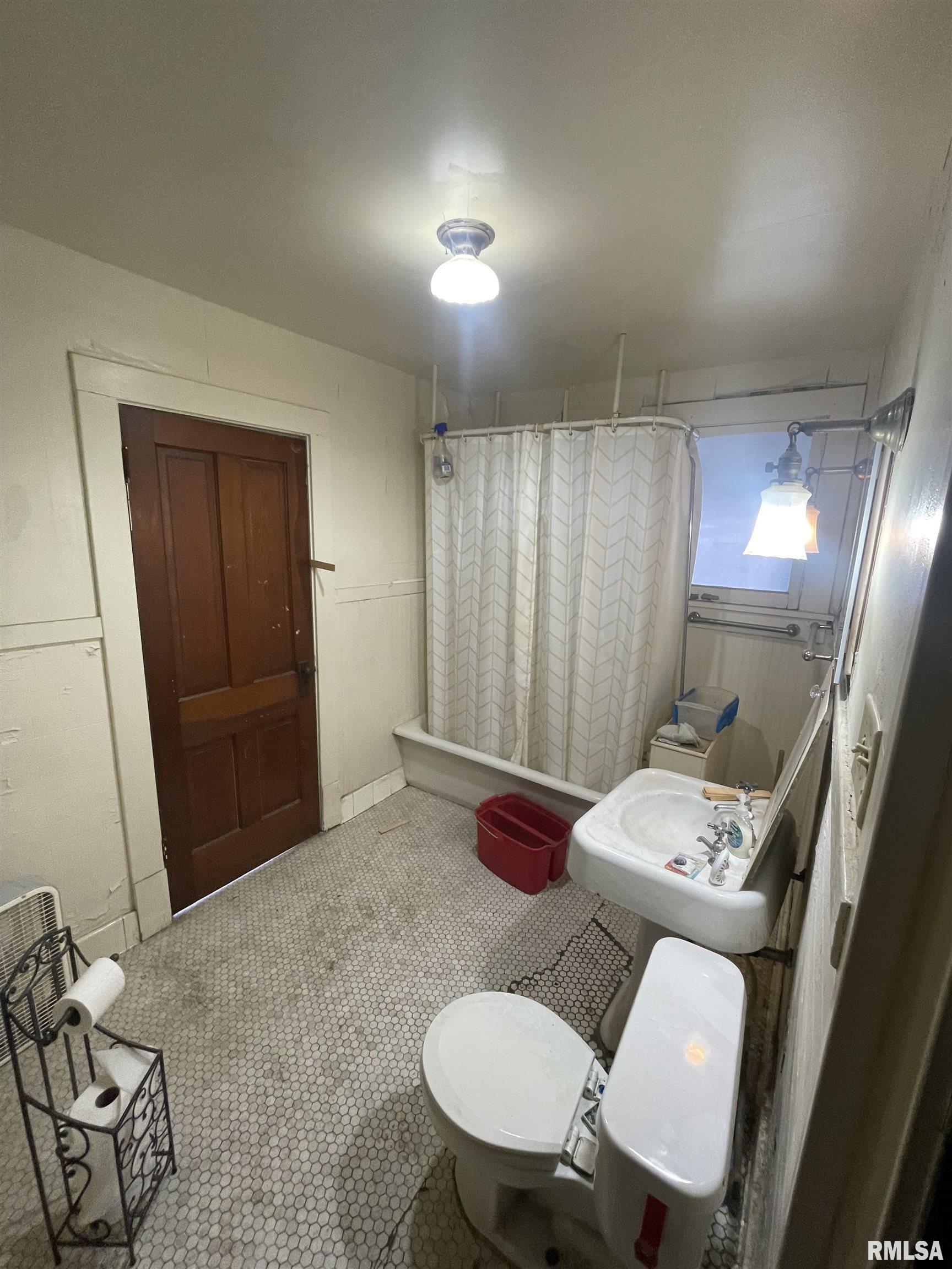 1347 North 4th Street Springfield, IL 62702 - Photo 7 of 16
