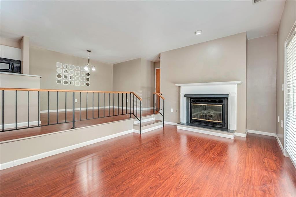 2109 Kenzie Road Pittsburgh, PA 15205 - Photo 4 of 25 Living Room