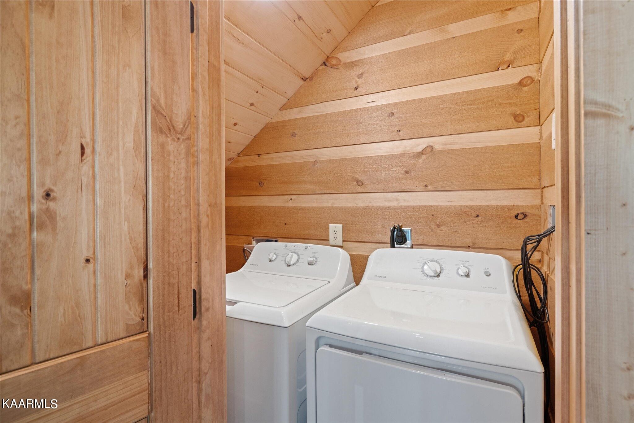 4228 Wears Valley Road, Unit 71 Sevierville, TN 37862 - Photo 15 of 28 a utility room with dryer and washer