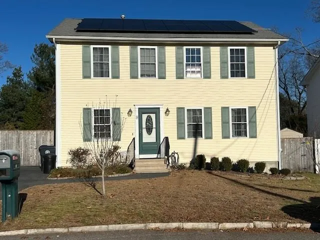 $489,900 | 8 Byron Boulevard, Warwick, RI 02888