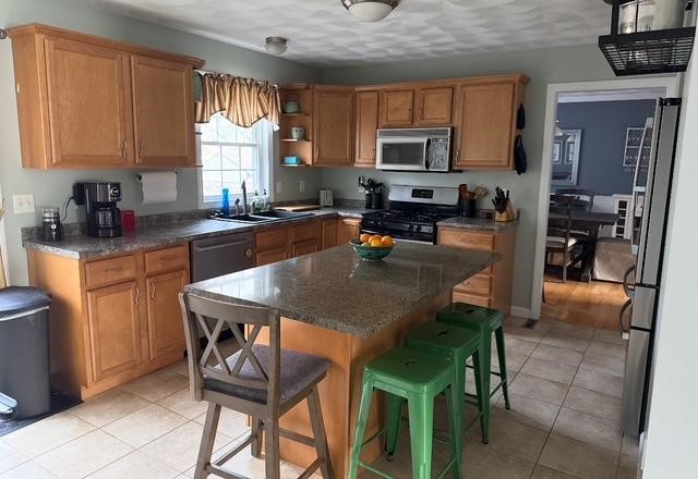 8 Byron Boulevard Warwick, RI 02888 - Photo 9 of 24