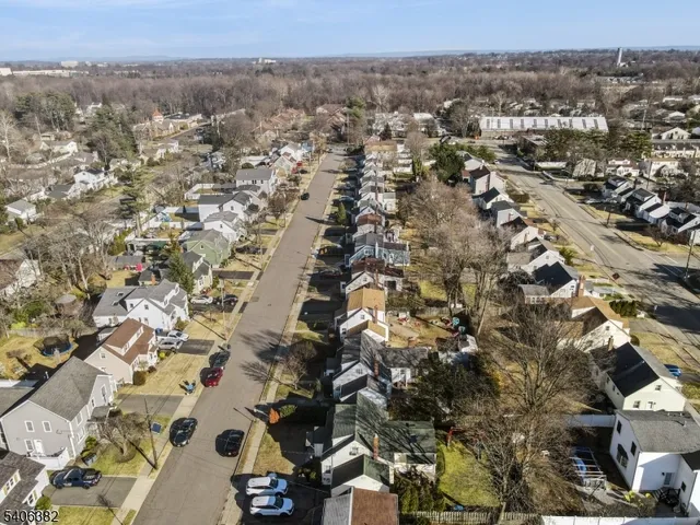 $610,000 | 39-27 Taylor Road, Fair Lawn, NJ 07410