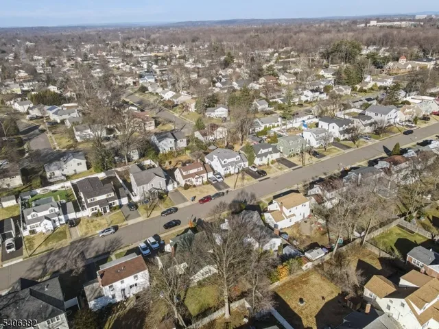 $610,000 | 39-27 Taylor Road, Fair Lawn, NJ 07410