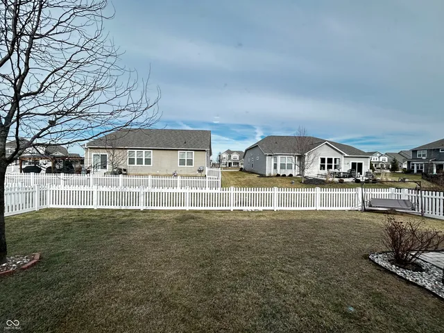 $2,650 | 12588 Hideout Drive, Noblesville, IN 46060