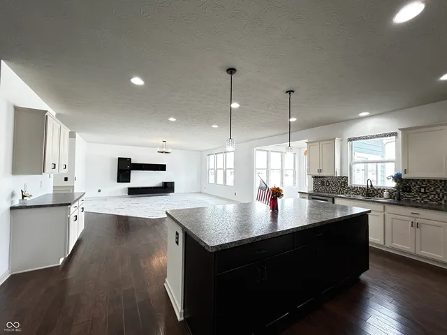 $2,650 | 12588 Hideout Drive, Noblesville, IN 46060