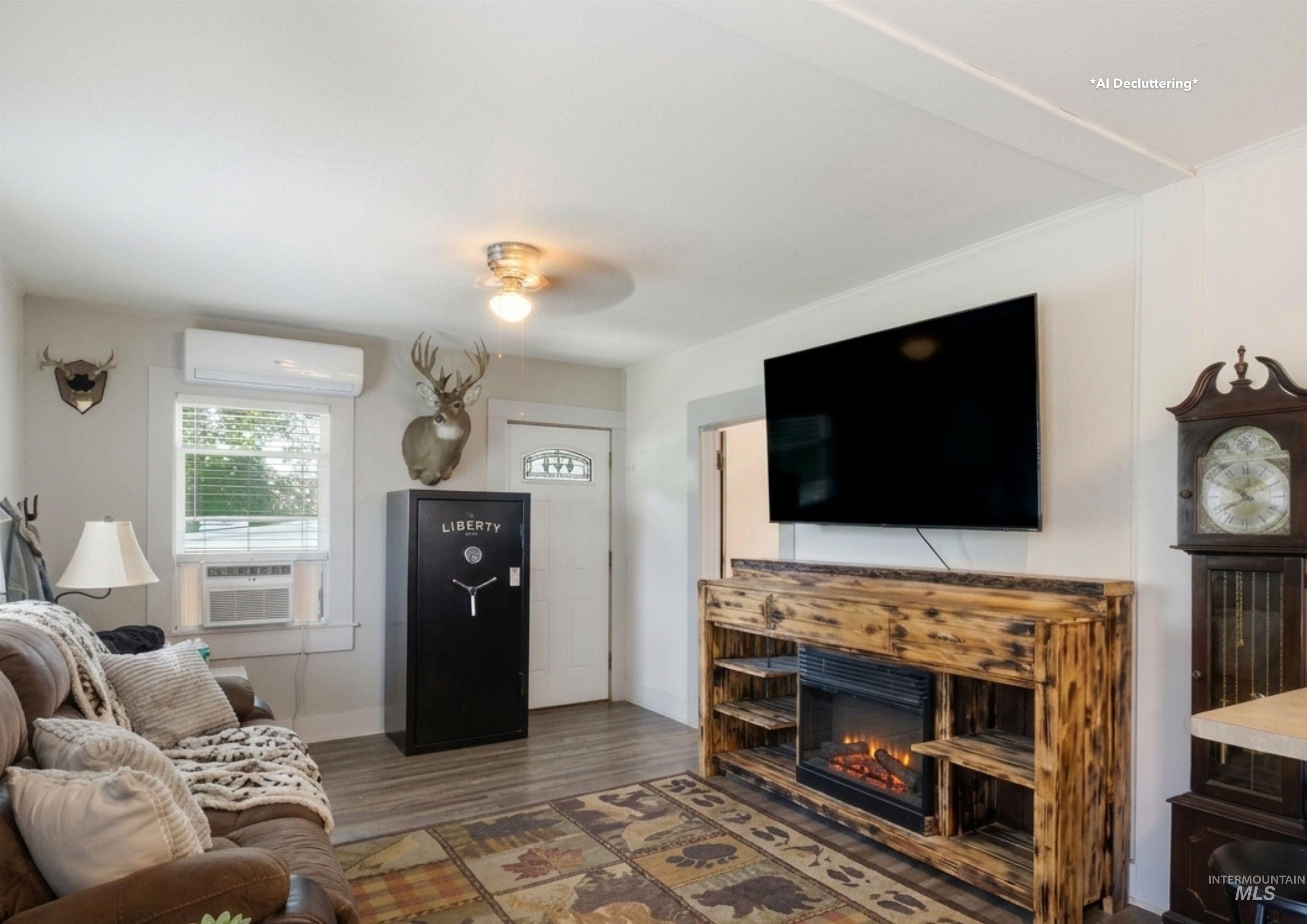 735 Oak Street Potlatch, ID 83855 - Photo 5 of 30 Living area featuring wood-finish flooring and white walls