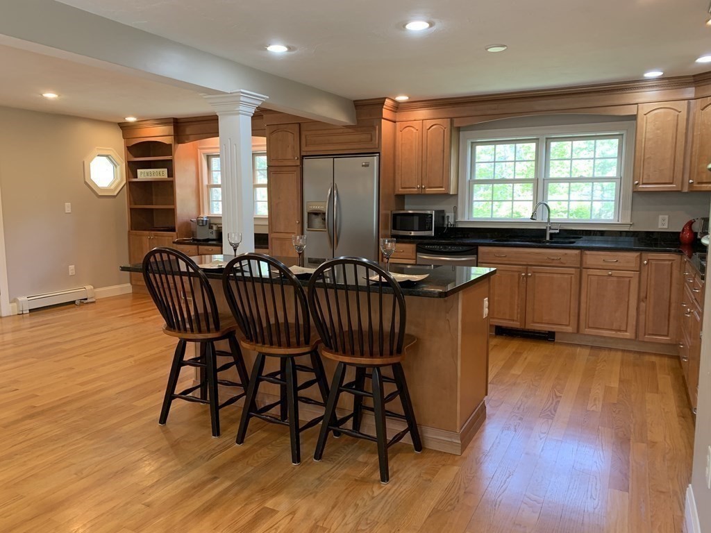 9 Center Hill Road Pembroke, MA 02359 - Photo 6 of 36 Gallery Image 6