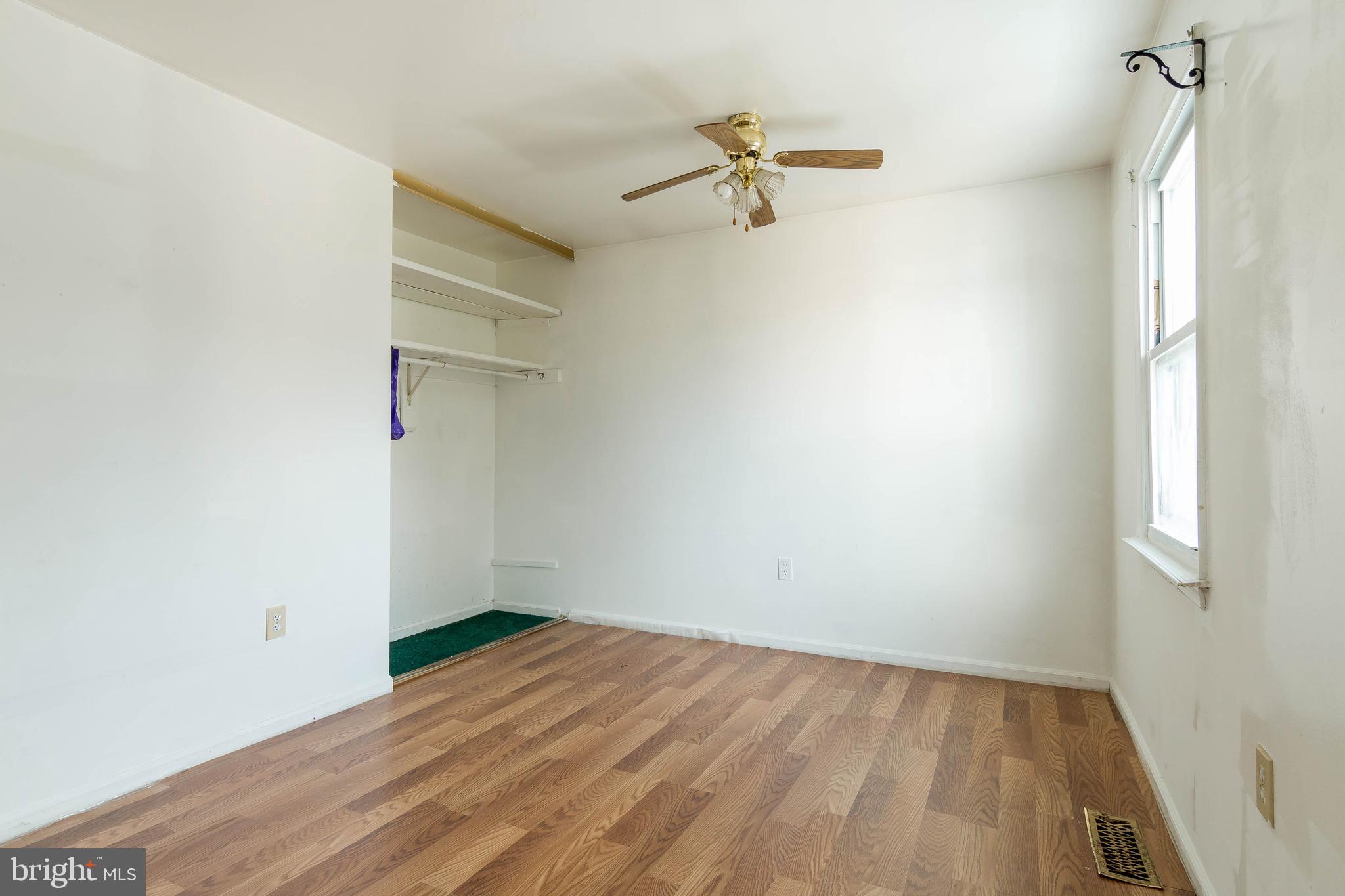 12807 North Point Lane Laurel, MD 20708 - Photo 20 of 27 4th bedroom