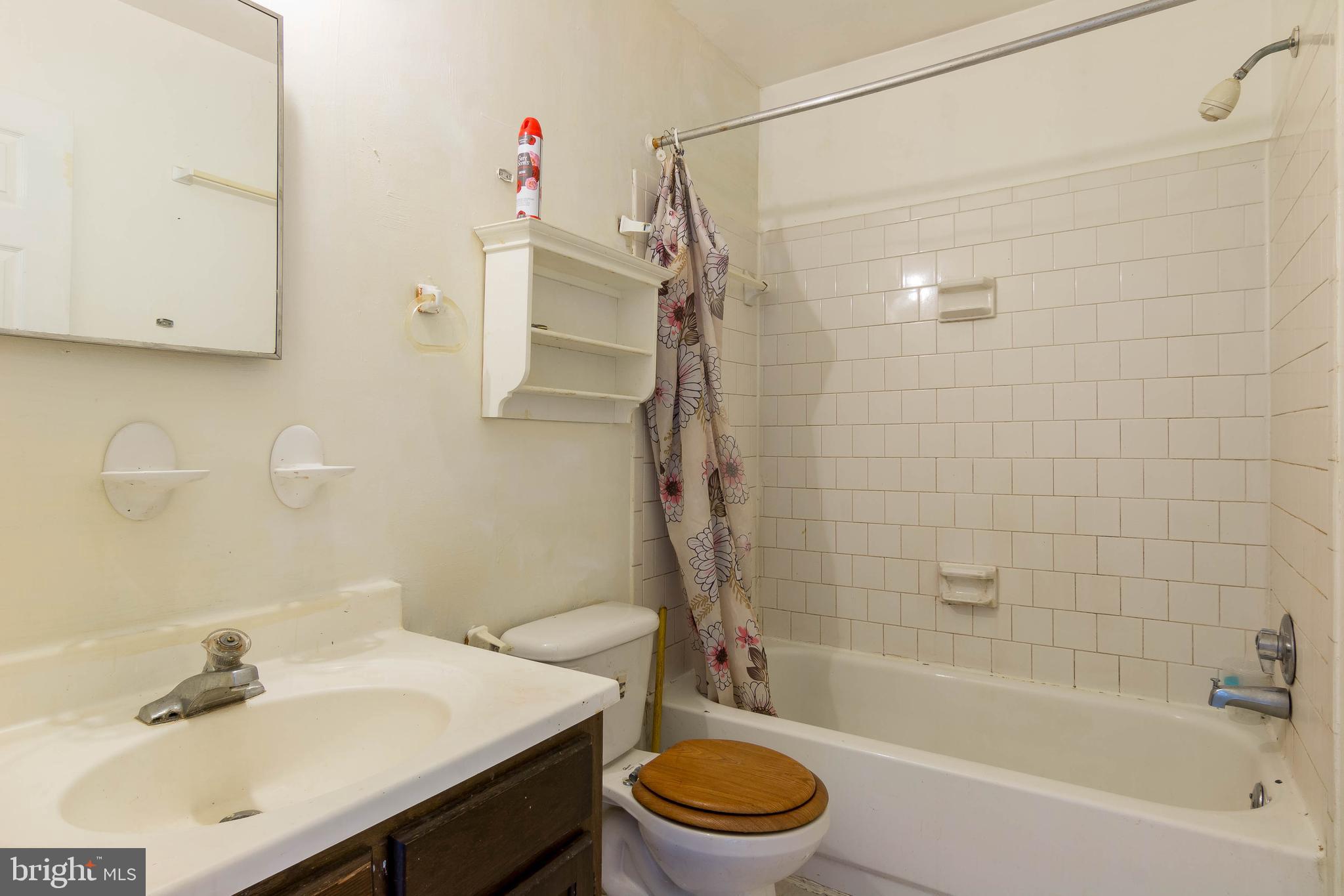 12807 North Point Lane Laurel, MD 20708 - Photo 21 of 27 2nd Bath