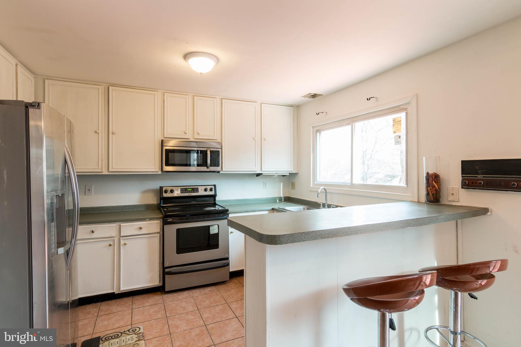 12807 North Point Lane Laurel, MD 20708 - Photo 9 of 27 Kitchen