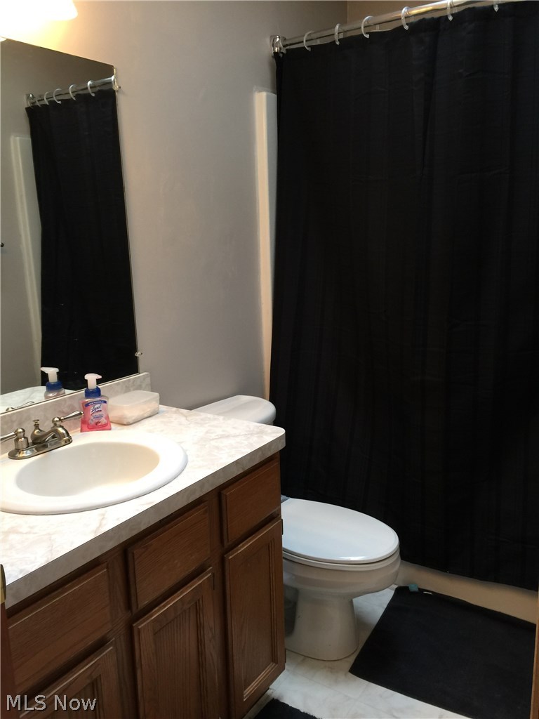 6048 Ridgeview Boulevard North Ridgeville, OH 44039 - Photo 14 of 18