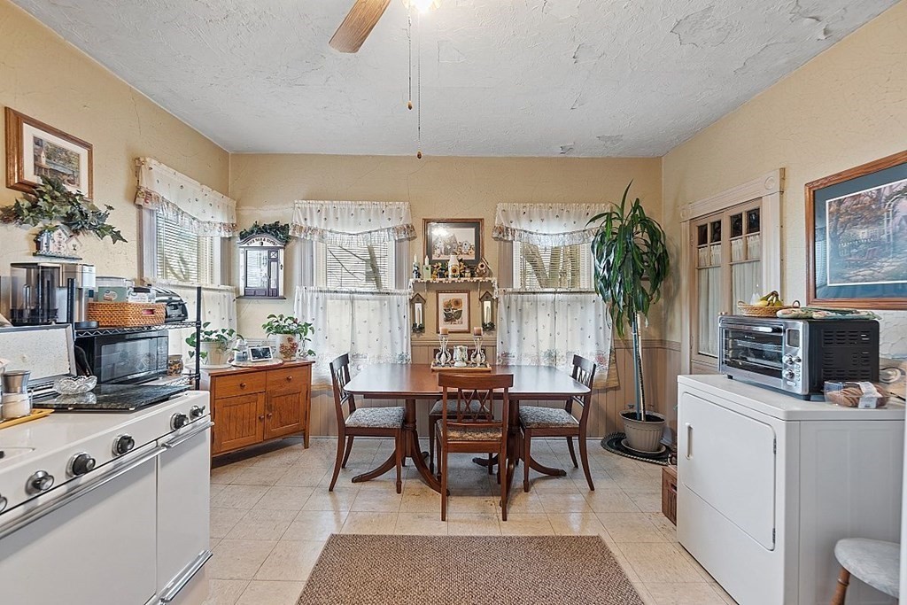 3 Lund Street Worcester, MA 01607 - Photo 12 of 42 Gallery Image 12