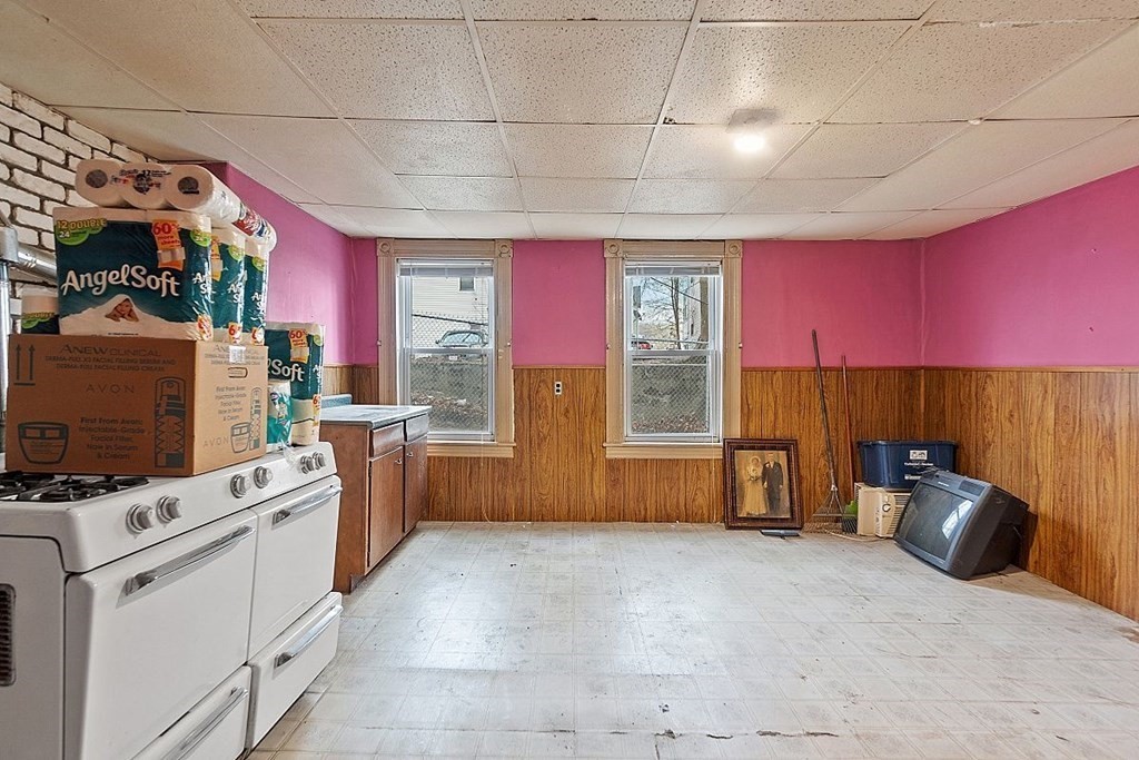 3 Lund Street Worcester, MA 01607 - Photo 27 of 42 Gallery Image 27
