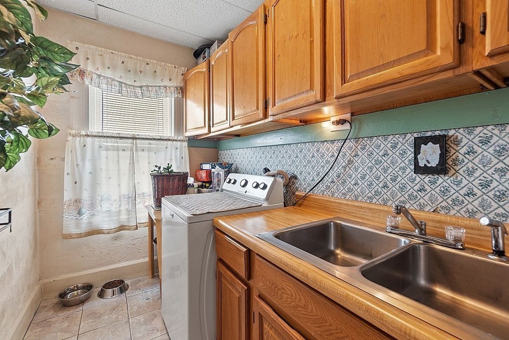 3 Lund Street Worcester, MA 01607 - Photo 36 of 42 Gallery Image 36