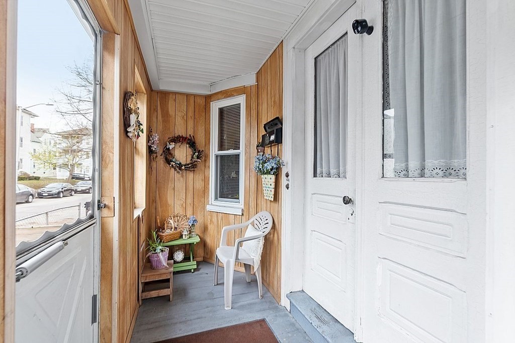 3 Lund Street Worcester, MA 01607 - Photo 5 of 42 Gallery Image 5