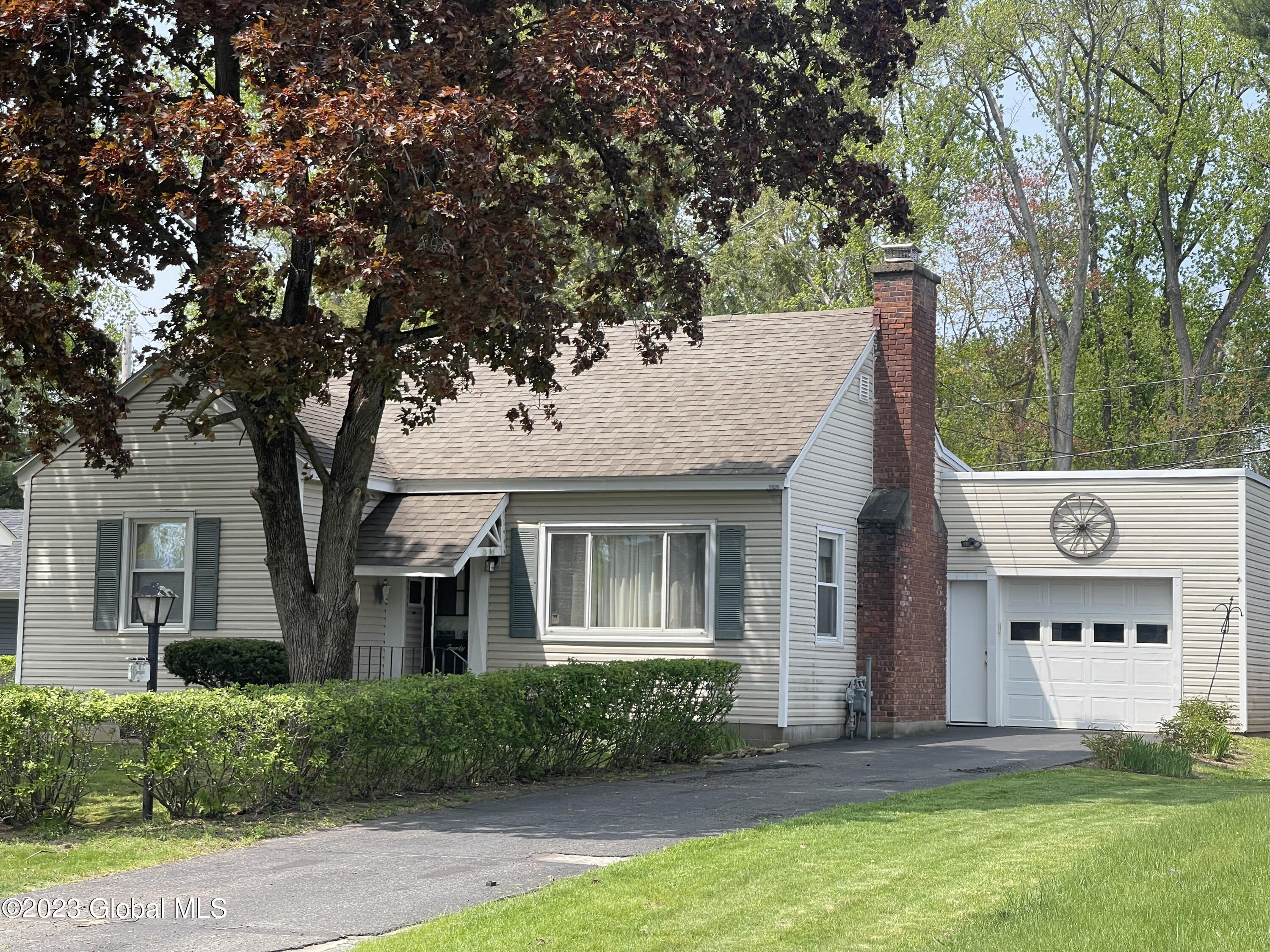 20 Leto Road Guilderland, NY 12203 - Photo 1 of 26 (132)
